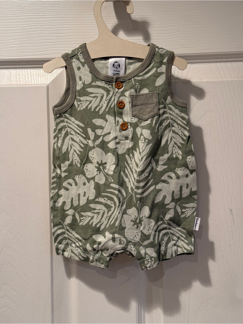 Gerber Baby Sleeveless Romper in Tropical Leaf Green 0-3M